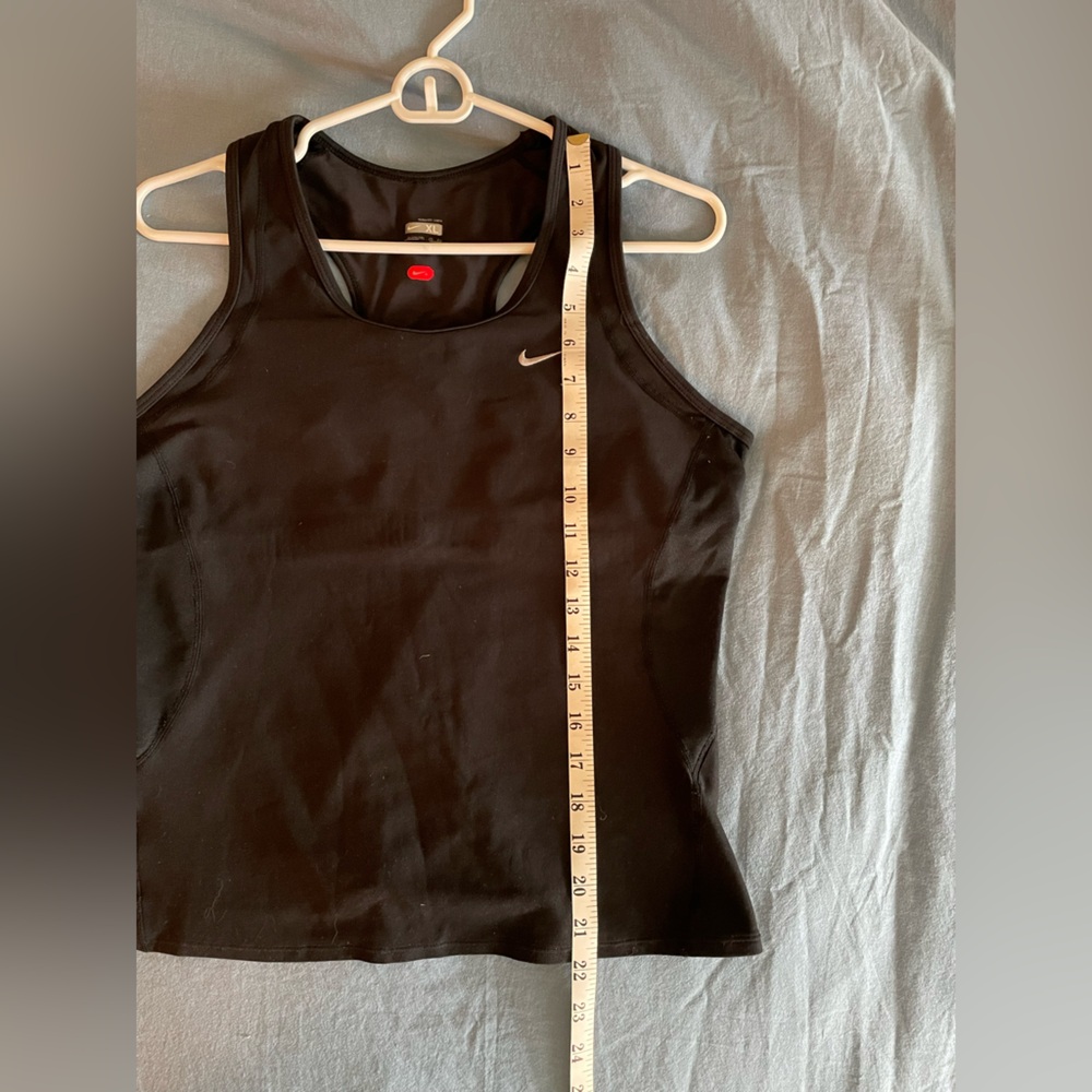 Nike Women's Black Athletic Tank Top with shelf bra XL - Picture 7 of 7